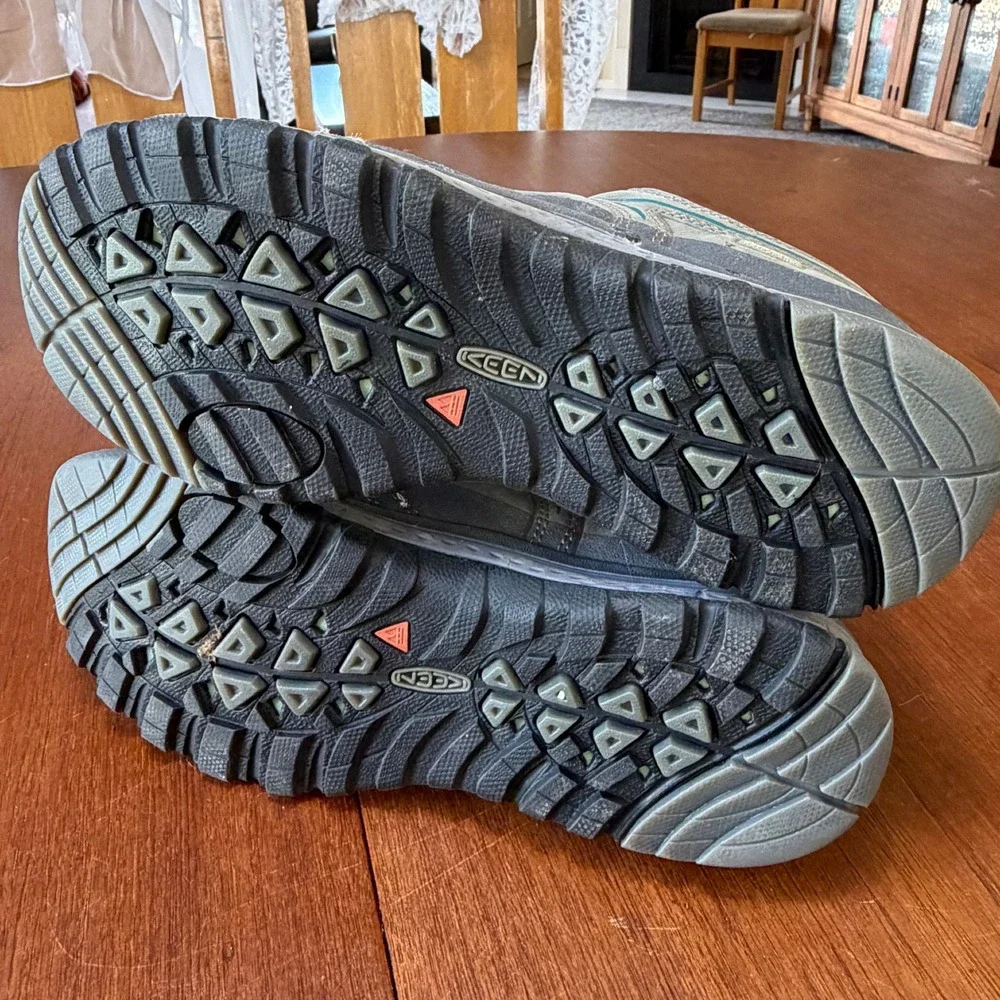 KEEN Terradora Waterproof Hiking Shoes 1017756 Womens 11 Gorpcore Adventure
